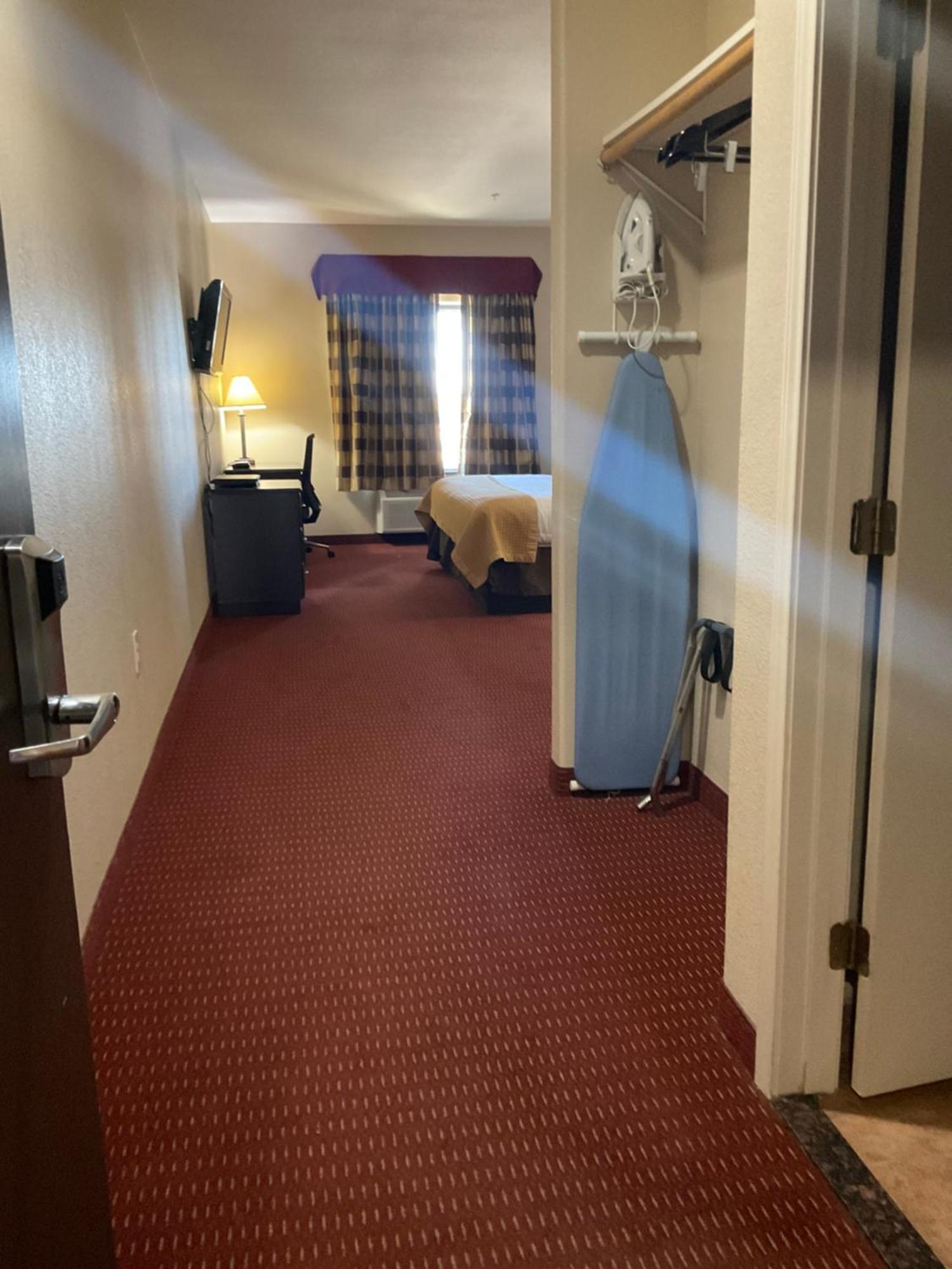 Yorktown Inn&Suites Eksteriør bilde